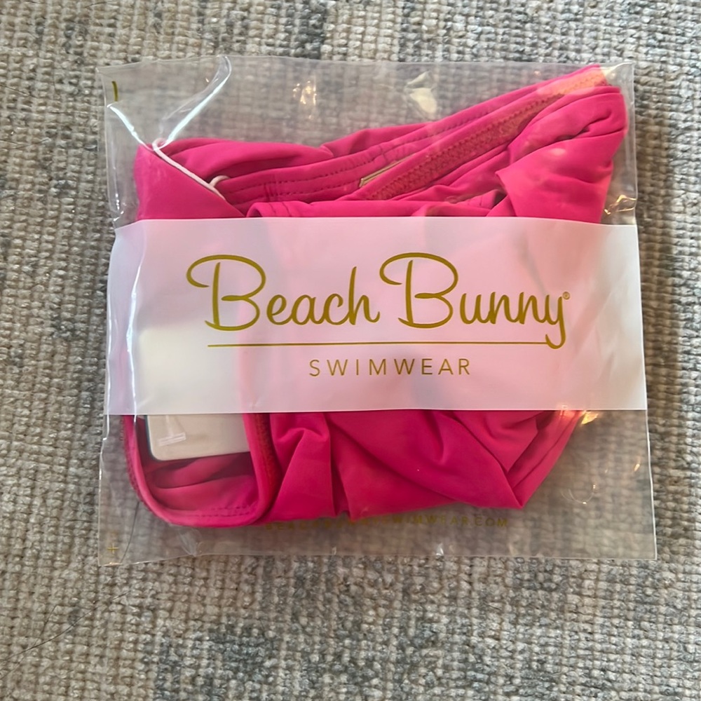 Beach Bunny Kate Full Bottom in Barbie